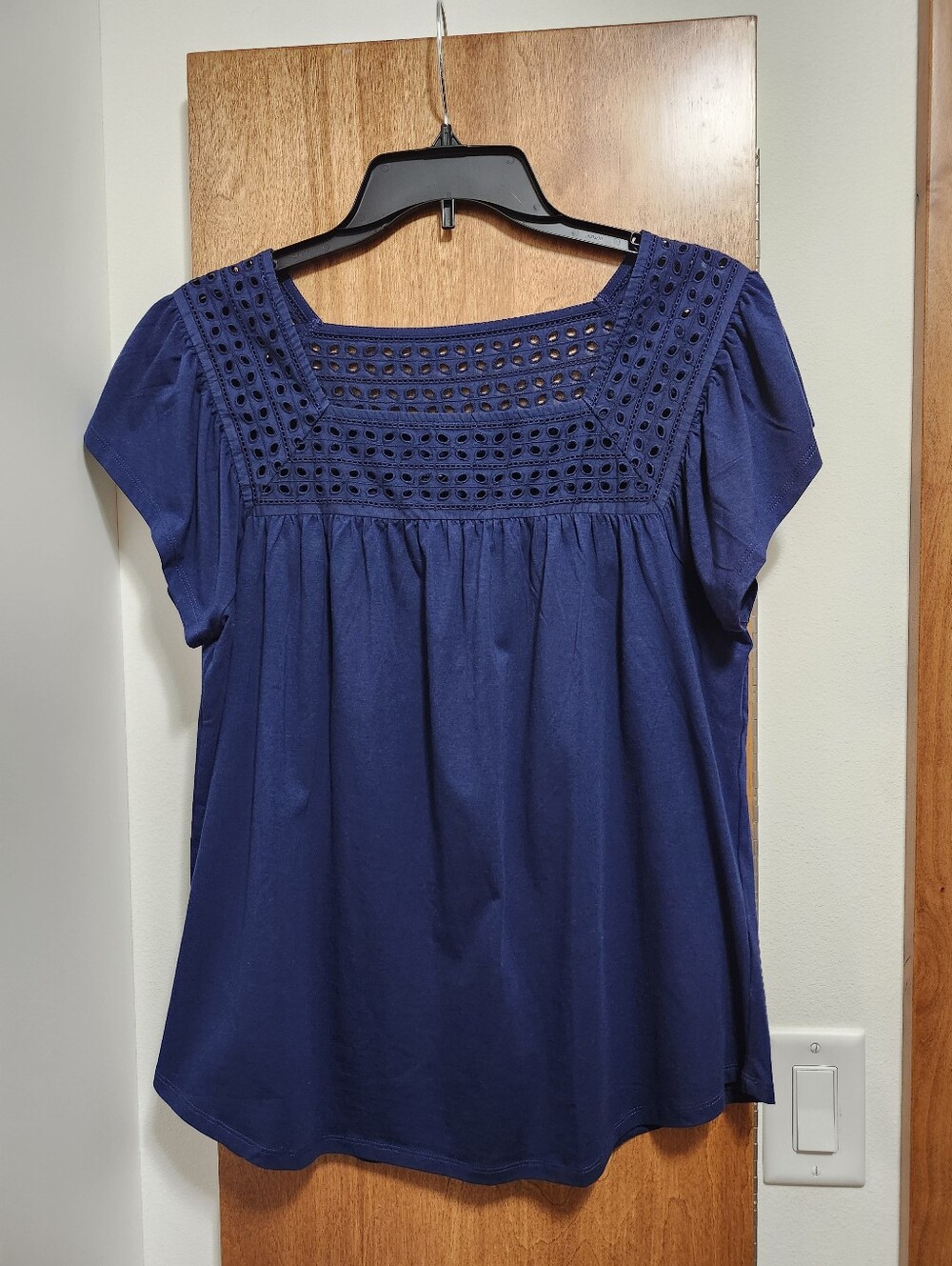 NWOT St John's Bay Size L Navy Blue Eyelet Trim Womens Top